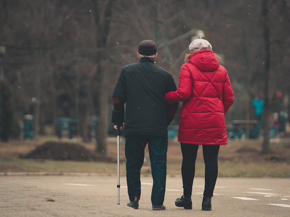 Ease Those Aches: A Friendly Chat About Arthritis & How to Stay Groovy